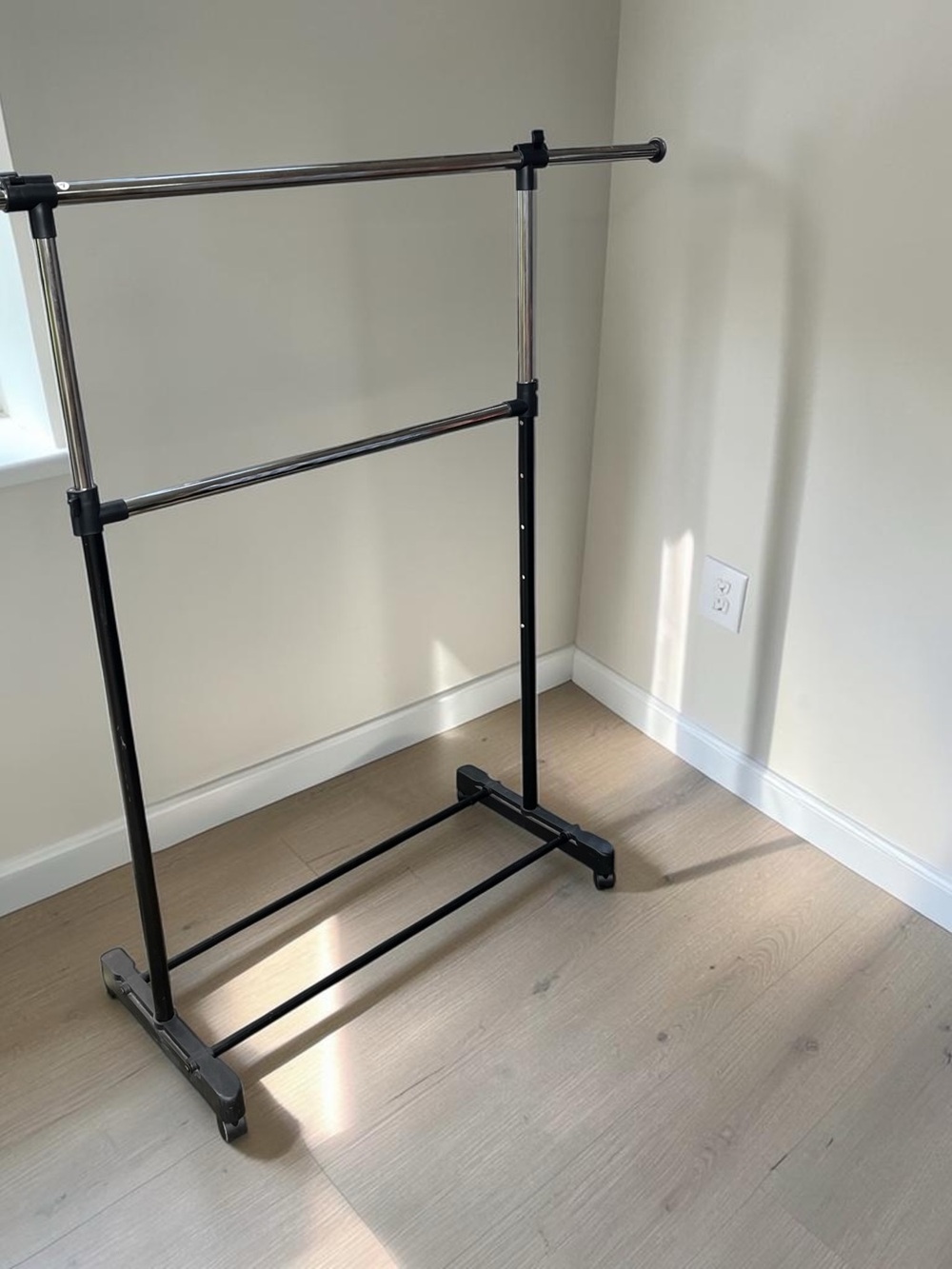 Adjustable Black Garment Rack Clothing Organizer